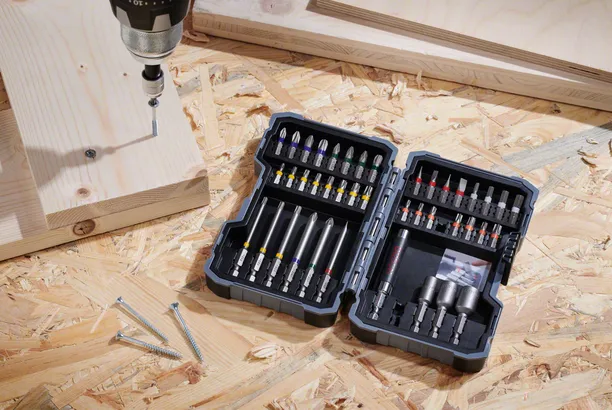 Object #200292690: 2852053_app_wide_01