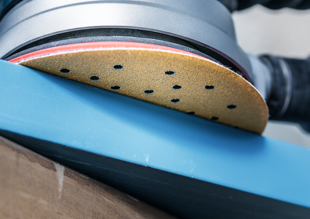 EXPERT C470 Sandpaper with 8 holes for Random Orbital Sanders 115 mm, G 40 5-pc Bosch sanding disc for smooth surface finishing.