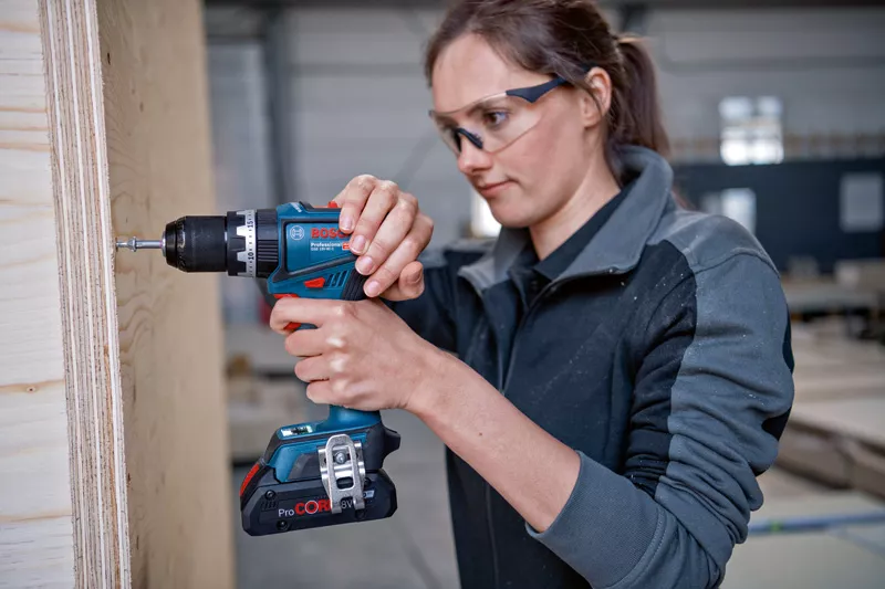 Bosch gsb 18v combi drill deals
