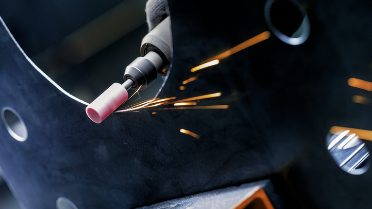 PRO Steel Mounted Point Set, 25 x 24; 15 x 30; 15 x 30; 25 x 25; 20 x 25 mm, G60; G60; G60; G60; G60, 5 pcs Grinding tool smoothing metal, sparks flying from the surface.