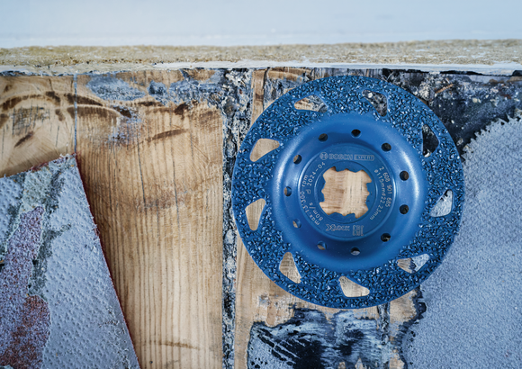 Bosch EXPERT carbide grinding disc for wood and paint.